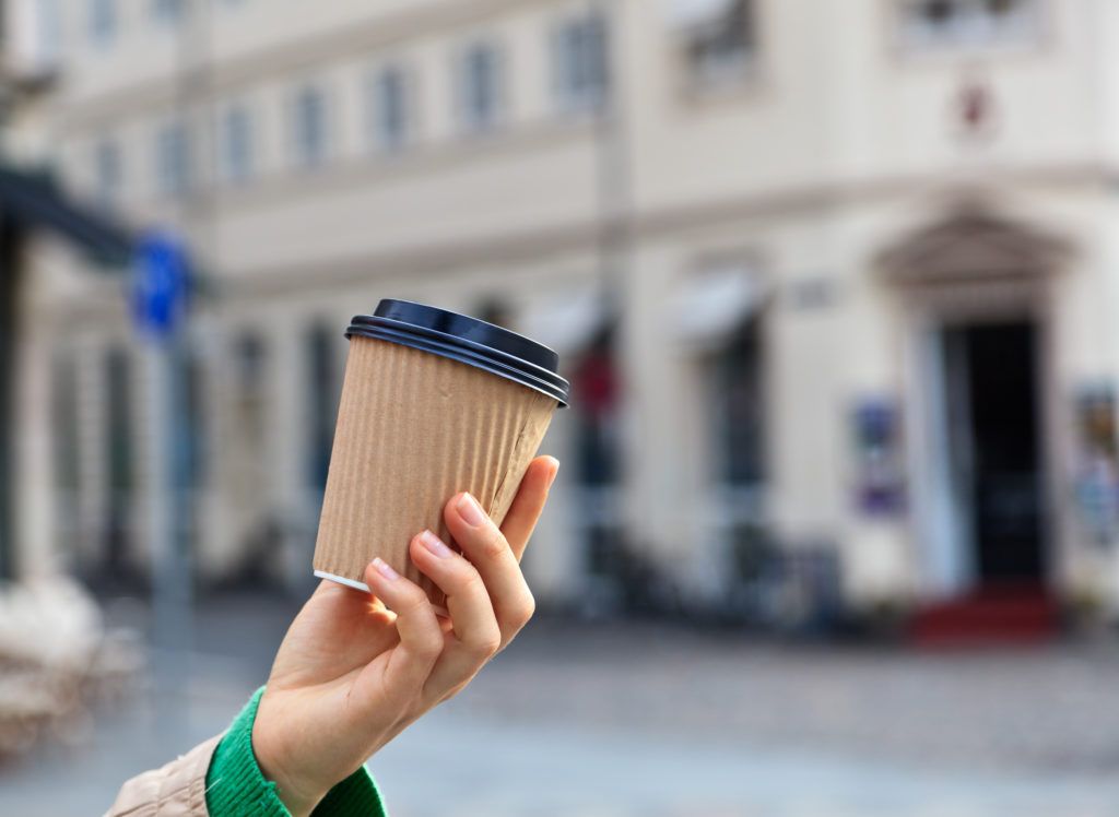 come riciclare i bicchieri del caffè