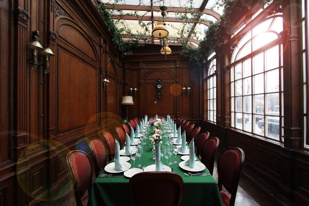 Cafe Pushkin interni