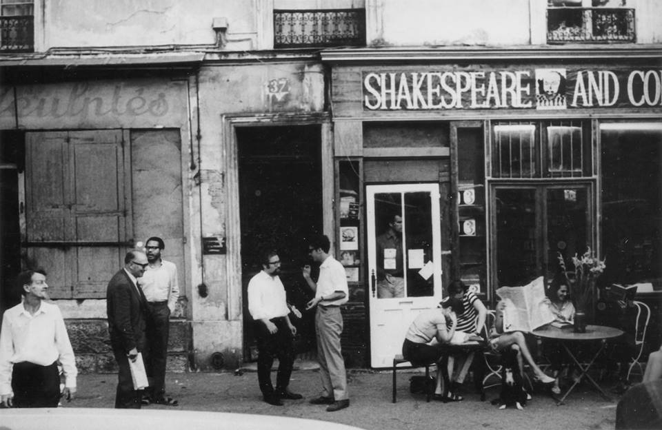 pagina Facebook @shakespeareandcoparis