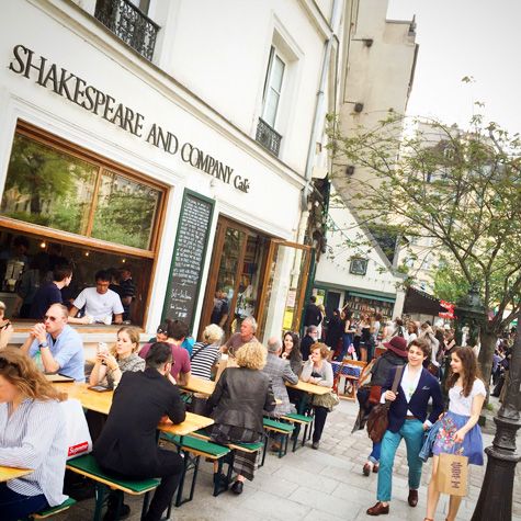 credits foto: pagina Facebook @shakespeareandcoparis