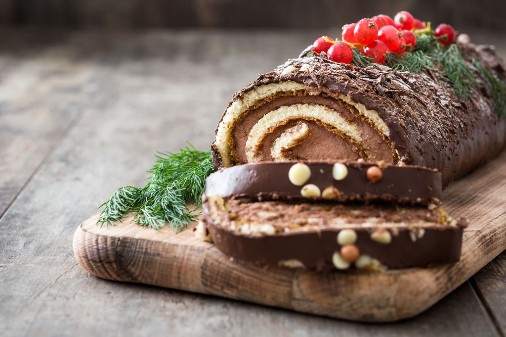 preparazione del tronchetto di natale al caffè